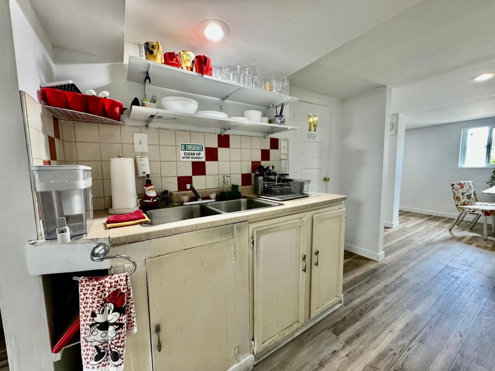 Private Room With Two Twin Beds Air Conditioning And Shared Bathrooms Located Near Seatac Airport And Downtown Сіетл Екстер'єр фото
