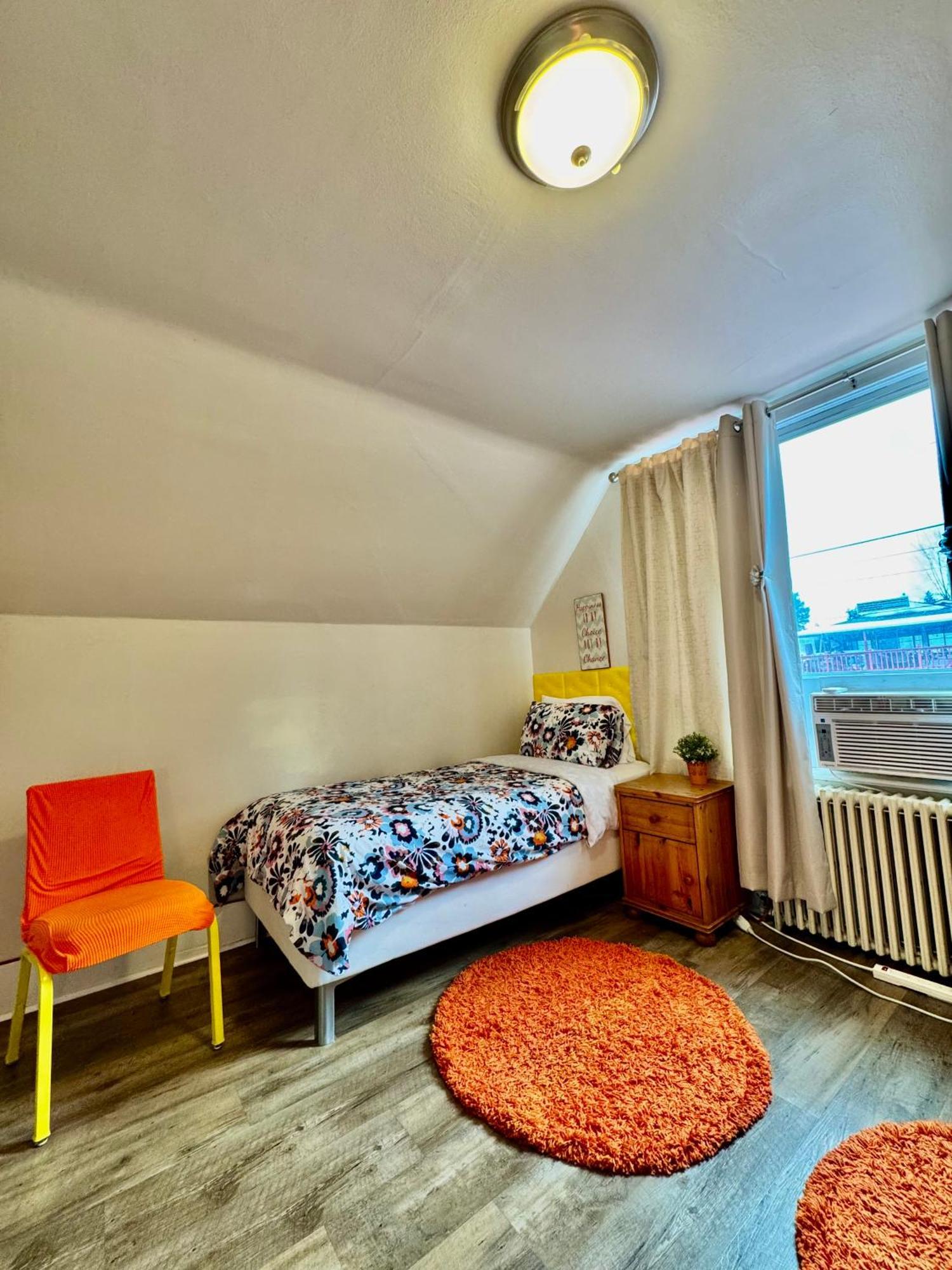 Private Room With Two Twin Beds Air Conditioning And Shared Bathrooms Located Near Seatac Airport And Downtown Сіетл Екстер'єр фото